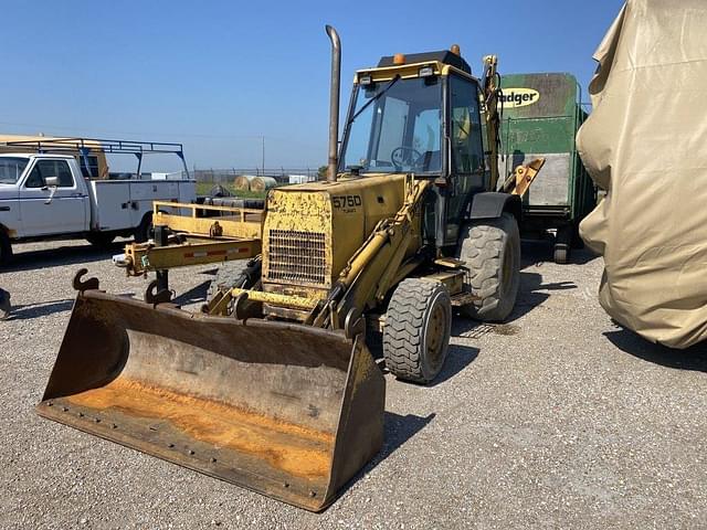 Image of Ford 575D equipment image 2