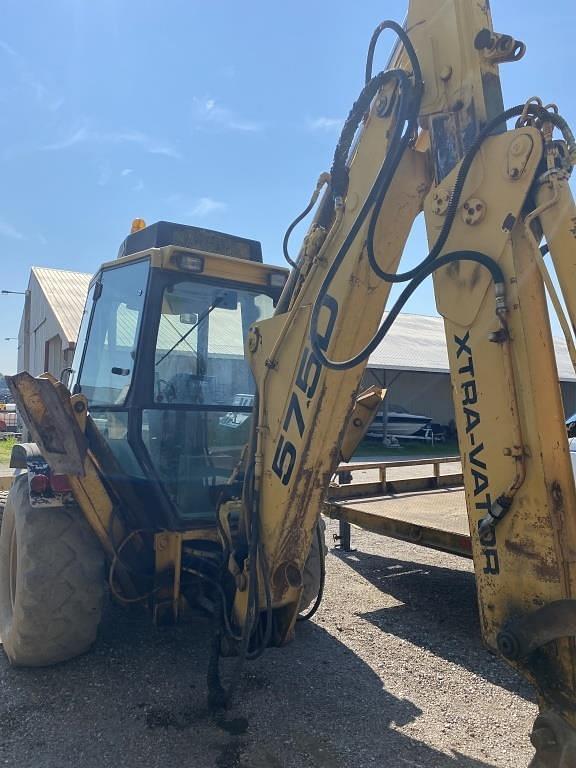 Image of Ford 575D equipment image 4
