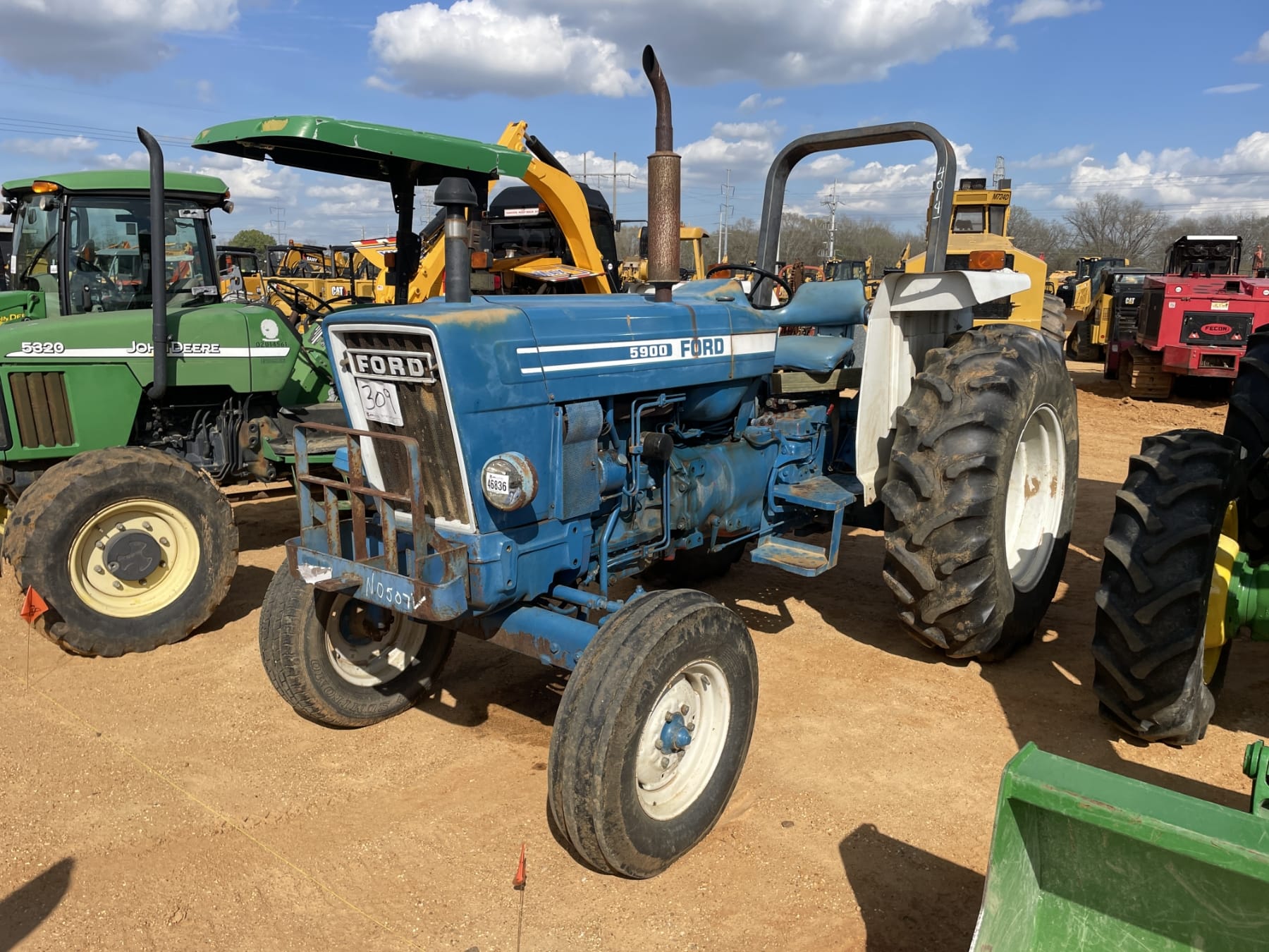 5900 Ford 5900 Equipment Image0