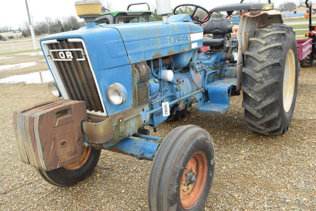 Main image Ford 5900