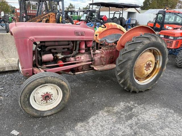 Image of Ford 600 equipment image 1