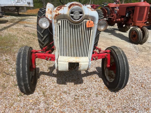 Image of Ford 600 equipment image 1