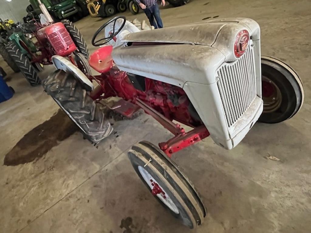 Image of Ford 600 Image 1
