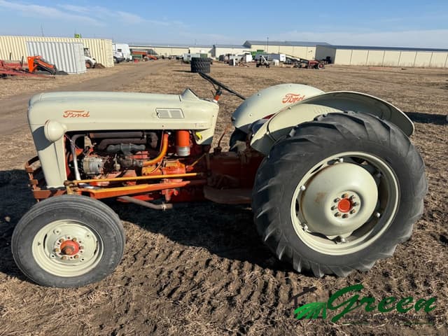 Image of Ford 600 equipment image 1