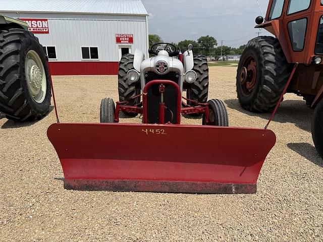 Image of Ford 600 equipment image 1