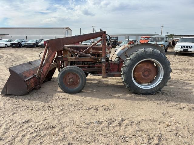 Image of Ford 600 equipment image 1