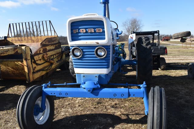 Image of Ford Commander 6000 equipment image 3