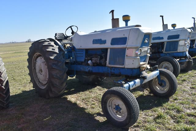 Image of Ford 6000 equipment image 2