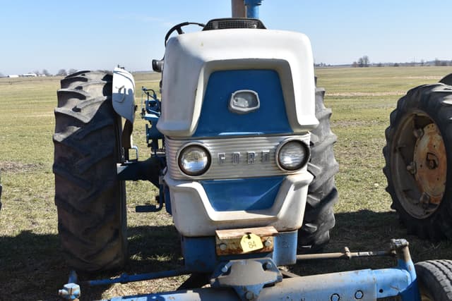 Image of Ford 6000 equipment image 4