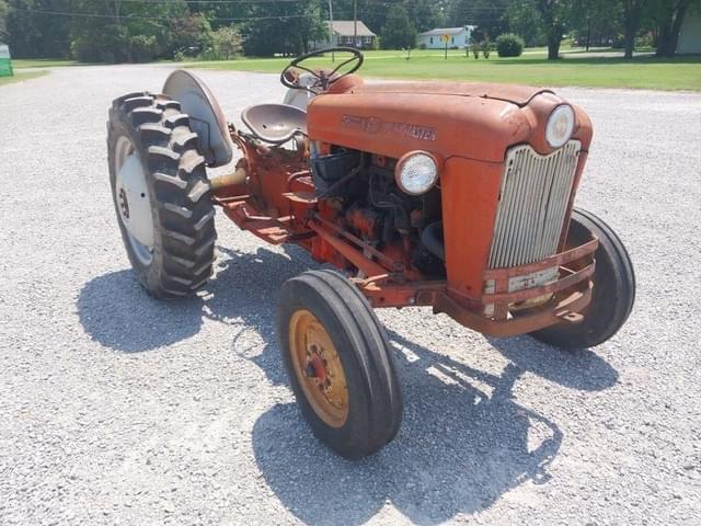 Image of Ford 601 equipment image 3