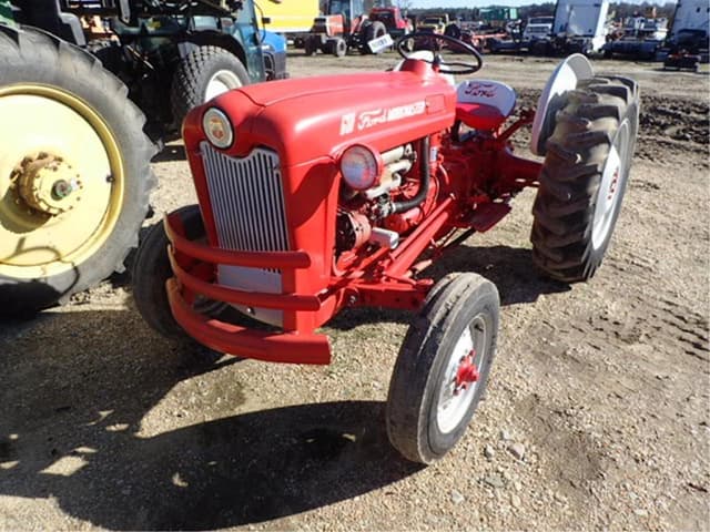 Image of Ford 601 equipment image 1