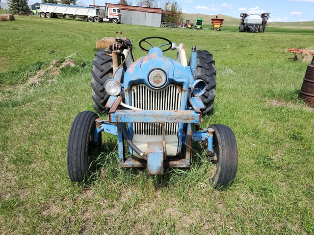 Image of Ford 601 equipment image 1