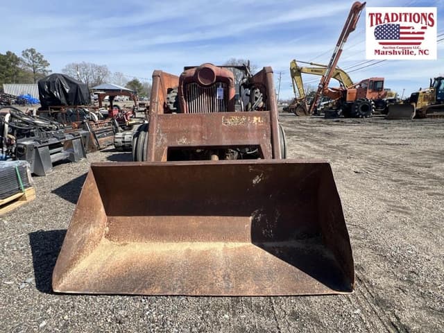 Image of Ford 601 equipment image 1