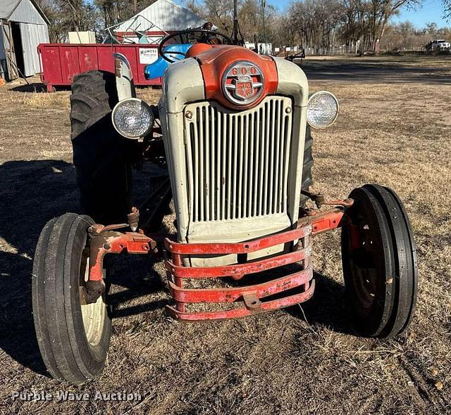 Image of Ford 601 equipment image 1