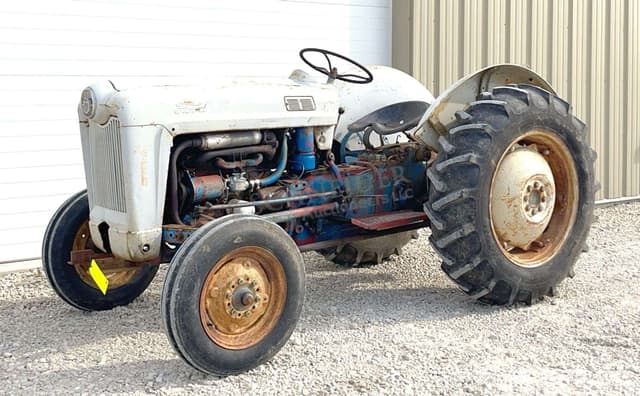 Image of Ford 640 equipment image 1