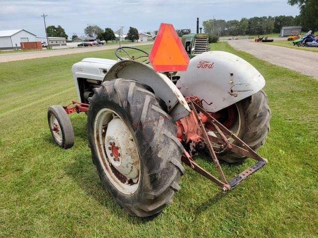 Image of Ford 640 equipment image 2