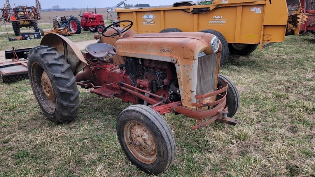 Image of Ford 640 Image 1