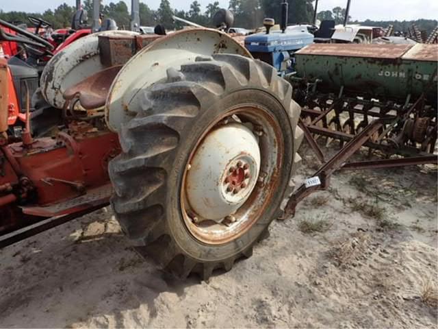 Image of Ford 641 equipment image 4