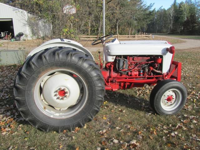 Image of Ford 641 equipment image 1