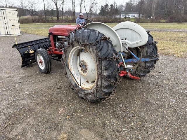 Image of Ford 641 equipment image 3