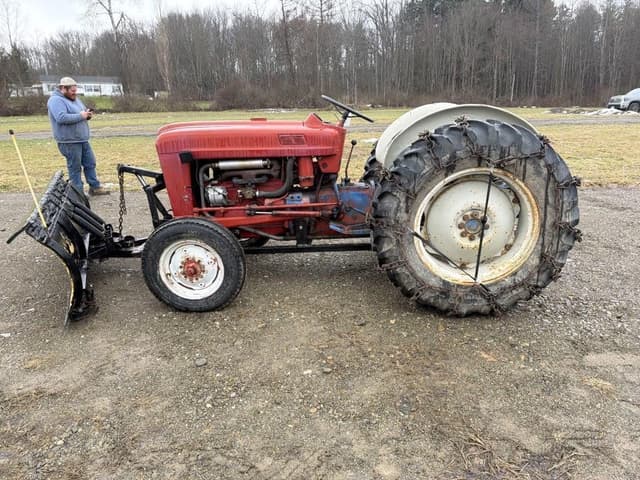 Image of Ford 641 equipment image 4