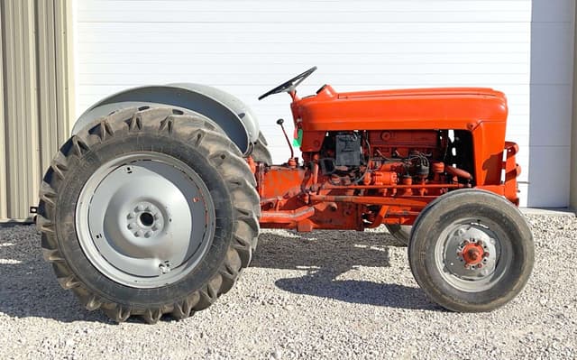 Image of Ford 641 equipment image 2