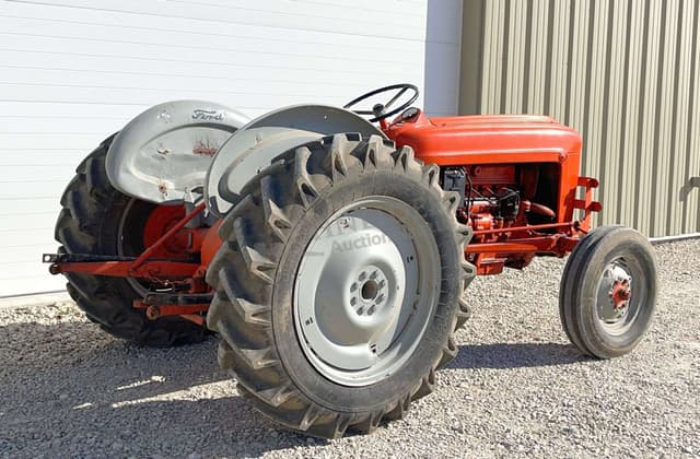 Image of Ford 641 equipment image 4