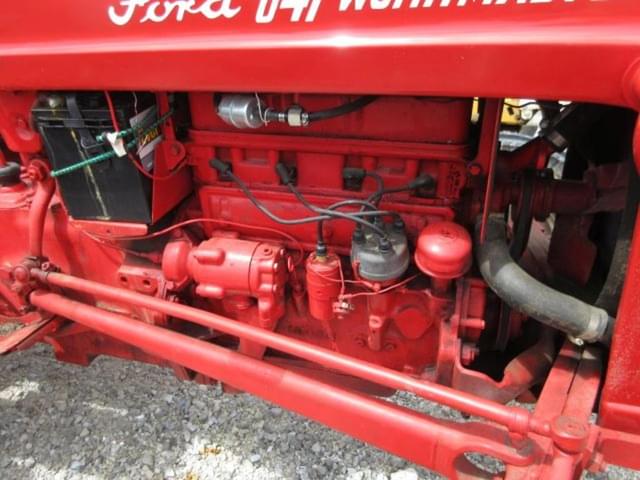 Image of Ford 641 equipment image 2