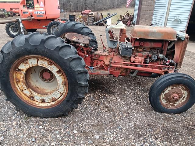 Image of Ford 650 equipment image 1