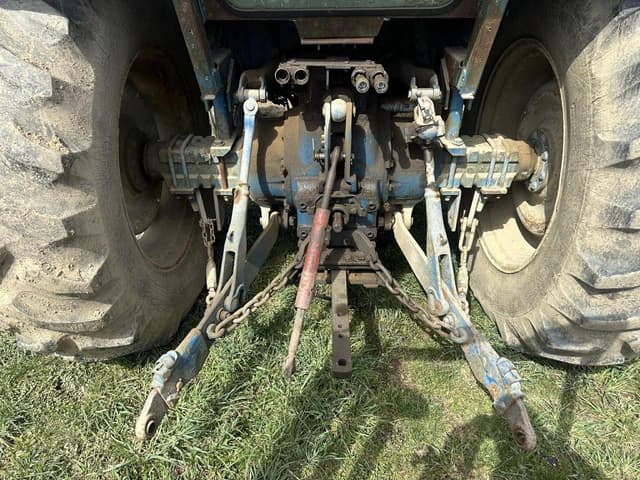 Image of Ford 6600 equipment image 3