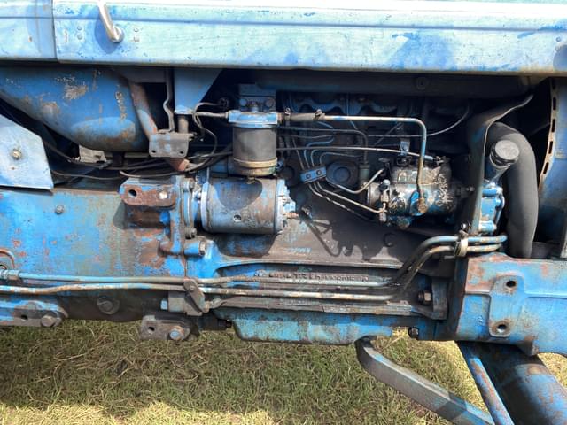 Image of Ford 6600 equipment image 2