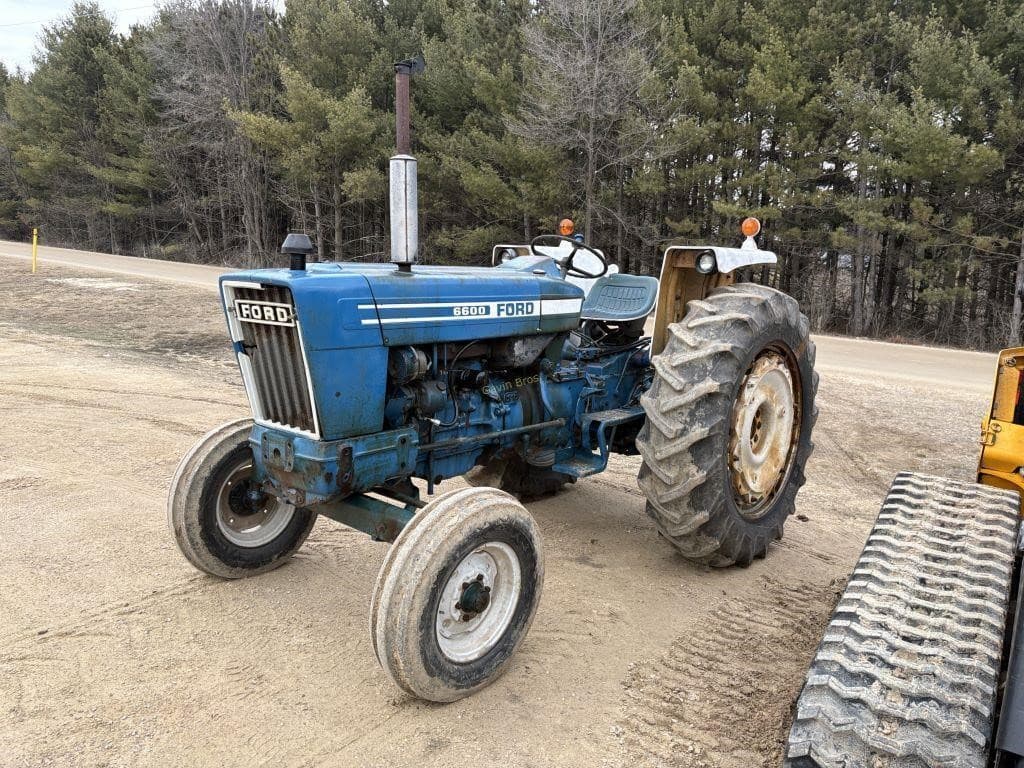 Image of Ford 6600 Primary image