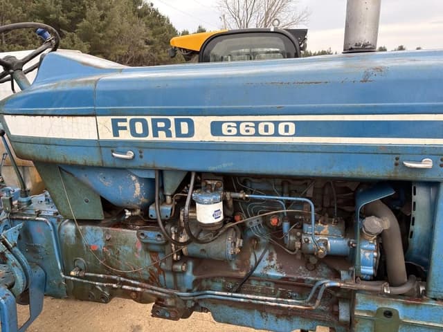 Image of Ford 6600 equipment image 3
