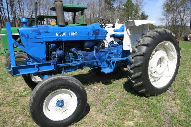 Image of Ford 6600 equipment image 2