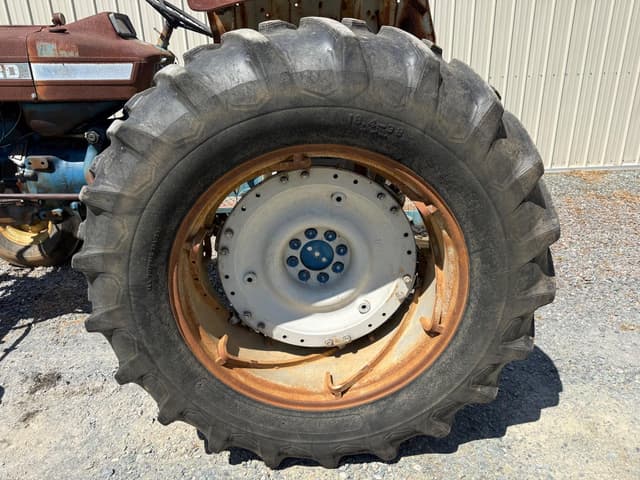 Image of Ford 6600 equipment image 1