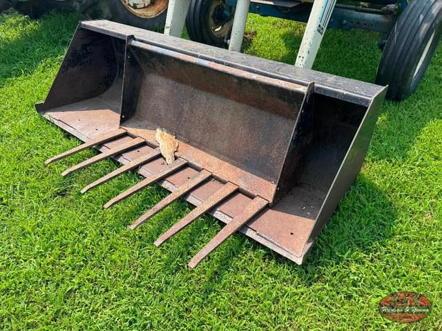 Image of Ford 6000 equipment image 4