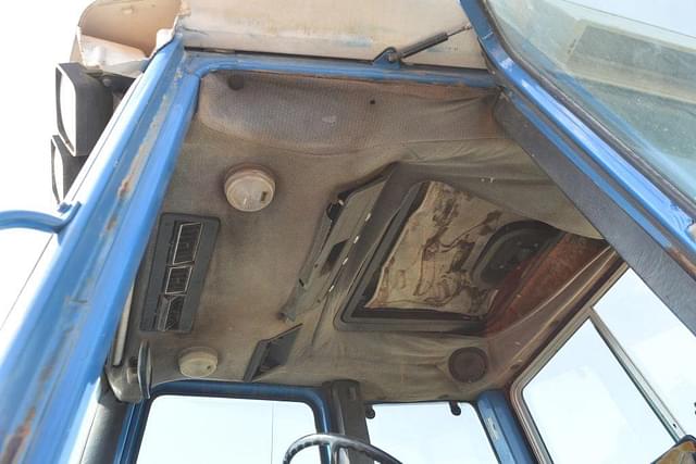 Image of Ford 6610 equipment image 4