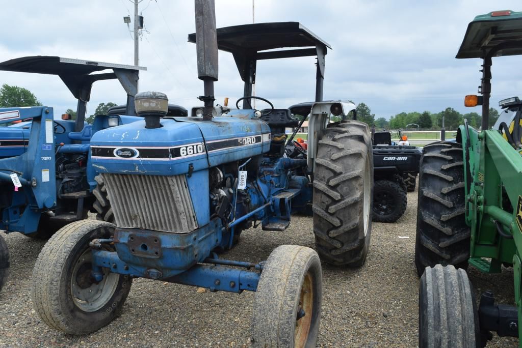 Main image Ford 6610