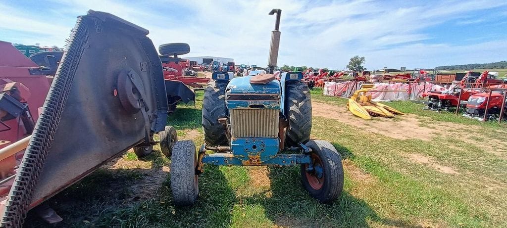Ford 6610 Equipment Image0
