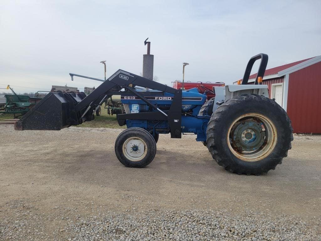 Main image Ford 6810