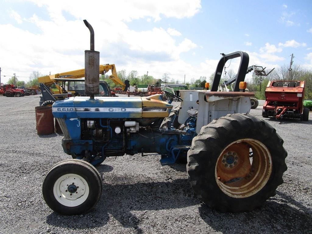 Main image Ford 6610