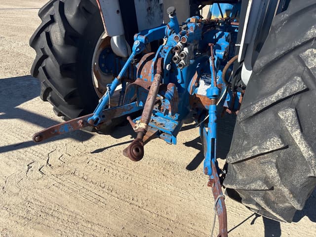 Image of Ford 6610 equipment image 4