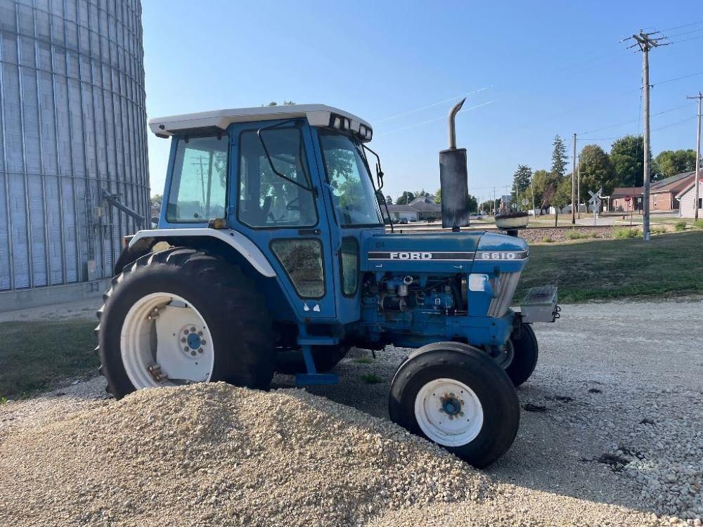 Main image Ford 6610