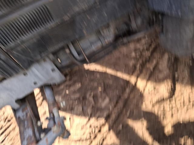 Image of Ford 6640 equipment image 4