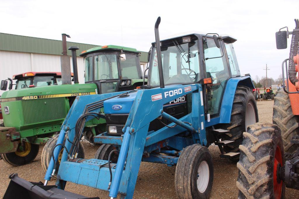 Main image Ford 6640