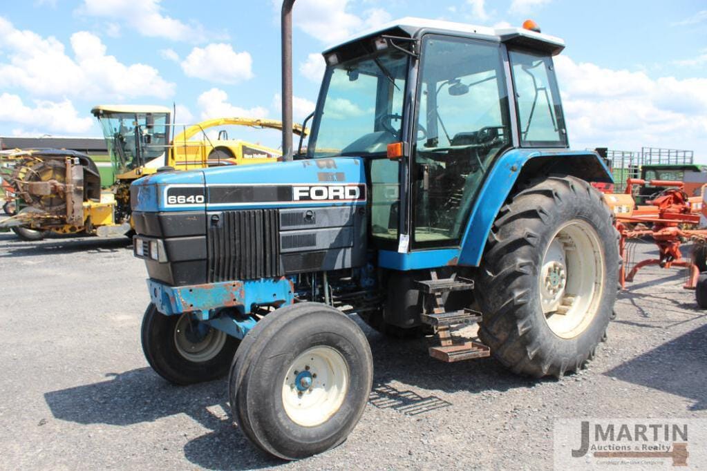 Main image Ford 6640