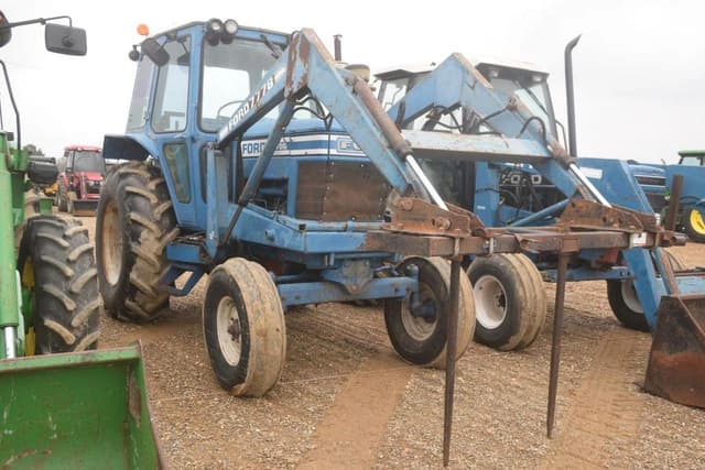 Image of Ford 6700 equipment image 3