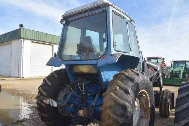 Image of Ford 6700 equipment image 2