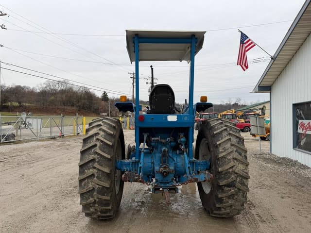 Image of Ford 6700 equipment image 3