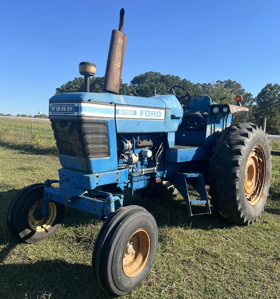 Ford 6700 Equipment Image0